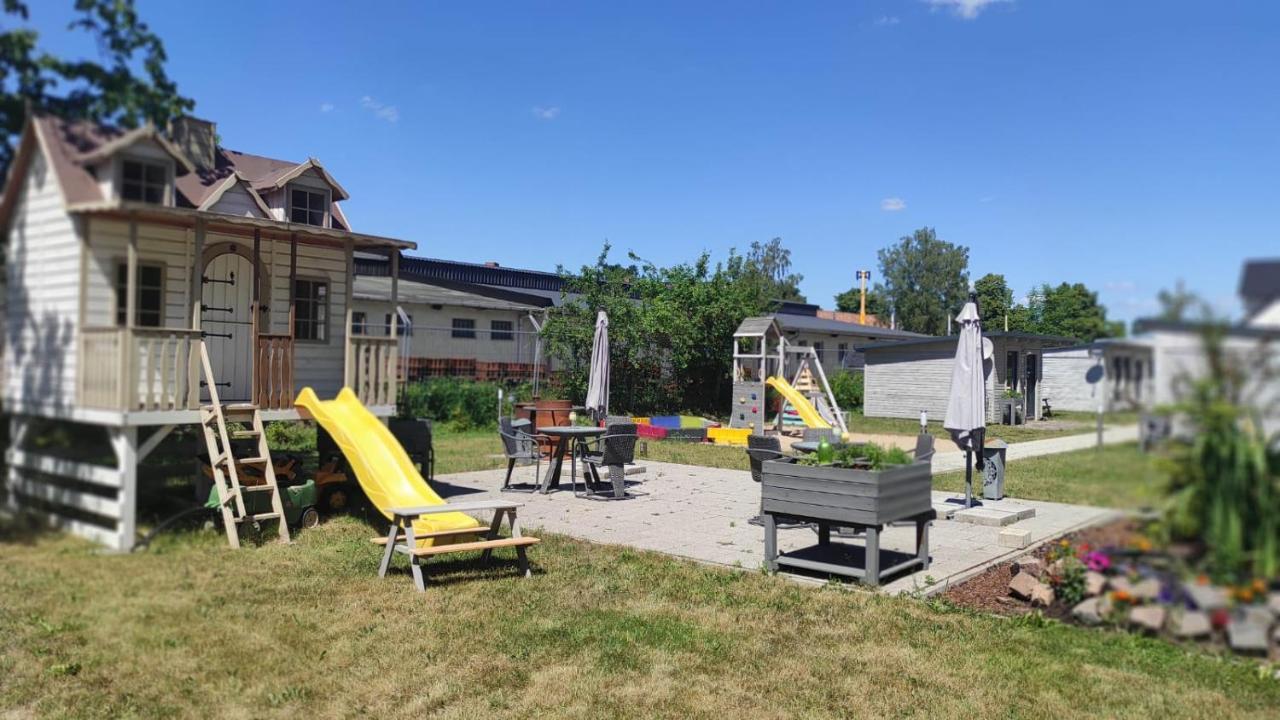 La Maison Pritzwalk - Bett & Bike Exterior photo